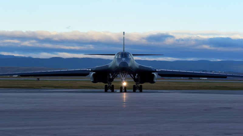 A B-1 Lancer bomber on the Ellsworth AFB flightline. (U.S. Air Force photo)
